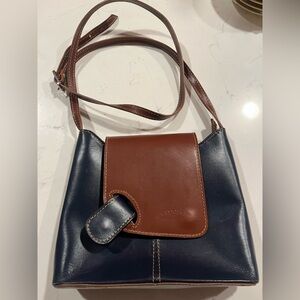 L’Artigiano Italian Leather crossbody bag